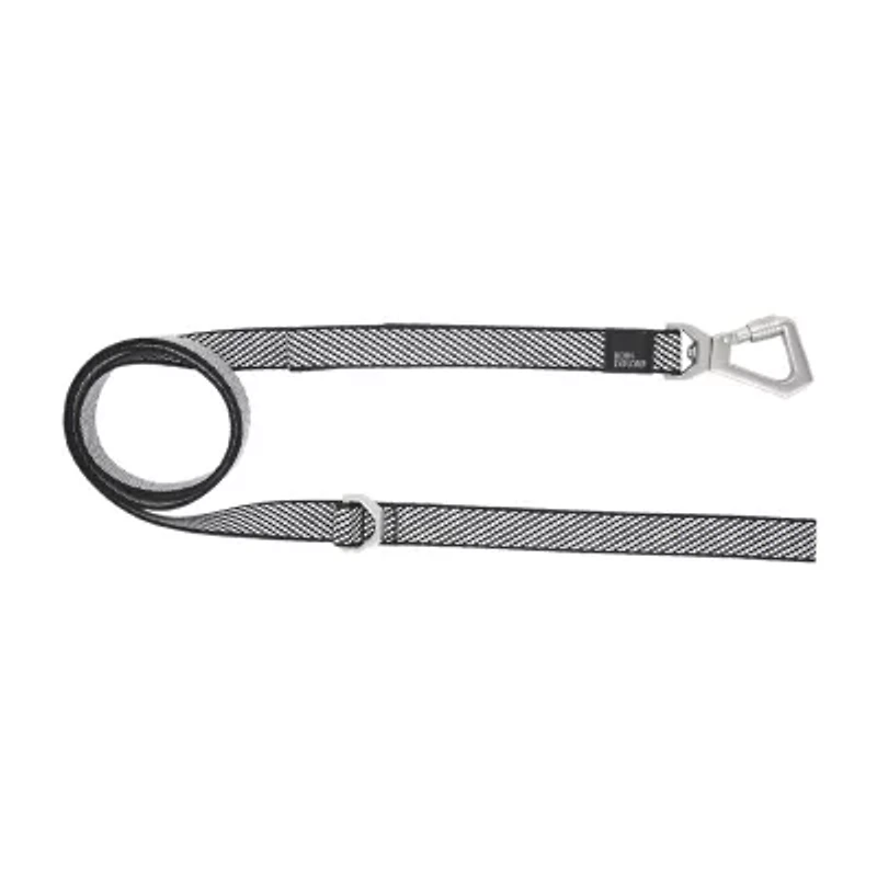 Pet Life Escapade' Outdoor Series 2-In-1 Convertible Leash Dog Harness