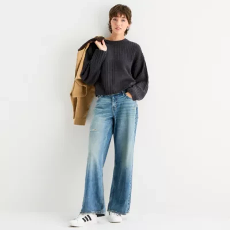 Arizona Juniors Womens Crew Neck Long Sleeve Pullover Sweater