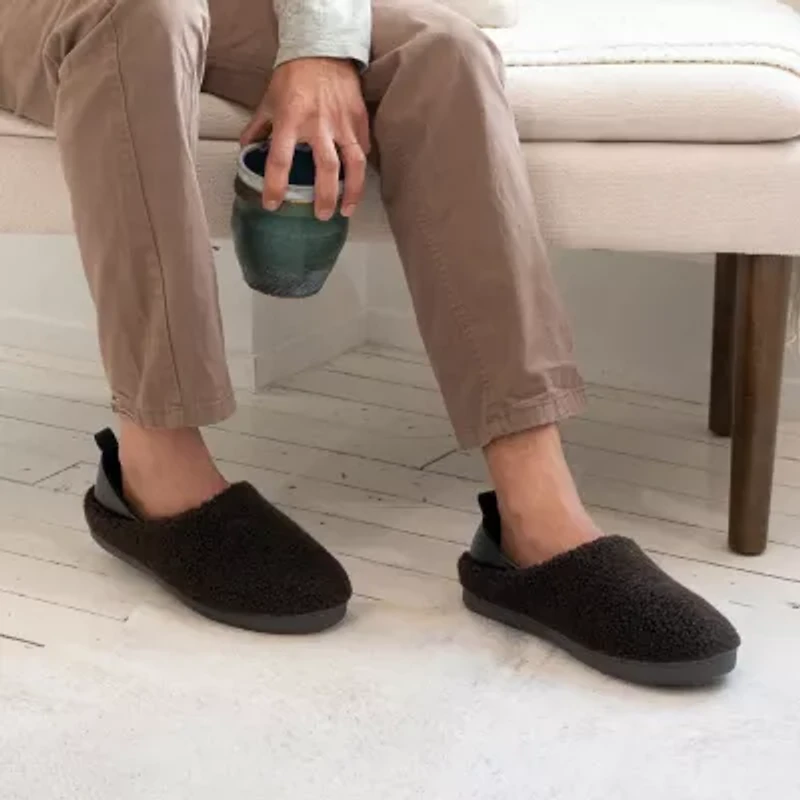 Isotoner Mens Slip-On Slippers