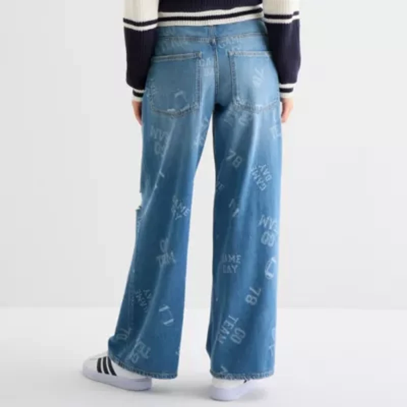 Arizona Juniors Womens Low Rise Baggy Fit Jean