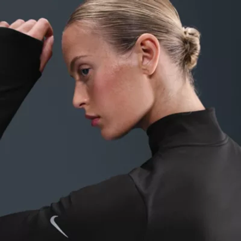 Nike Womens Mock Neck Long Sleeve Active Quarter-Zip Pullover