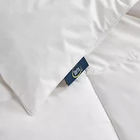 Serta® Midweight Down Hypoallergenic Comforter