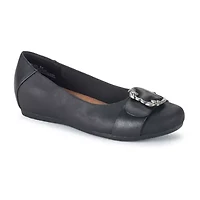 Baretraps Milady Womens Round Closed Toe Slip-On Shoe