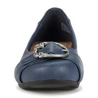 Baretraps Milady Womens Round Closed Toe Slip-On Shoe