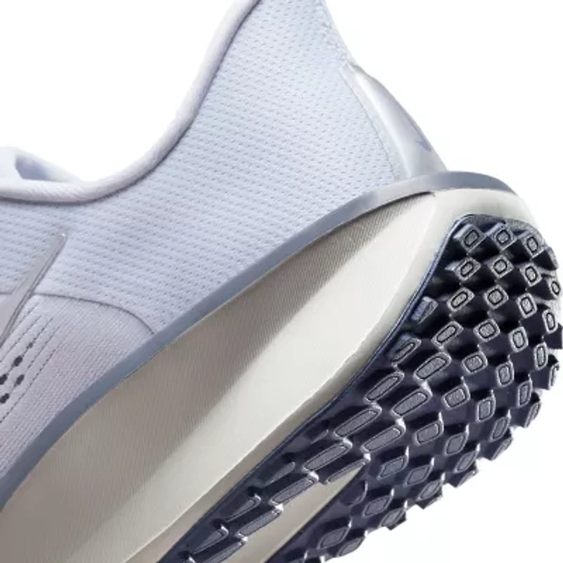 Nike Quest 6 Womens Running Shoes