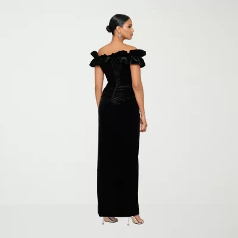 DJ Jaz Womens Off The Shoulder Short Sleeve Velvet Evening Gown