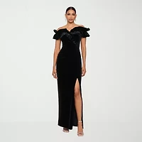 DJ Jaz Womens Off The Shoulder Short Sleeve Velvet Evening Gown