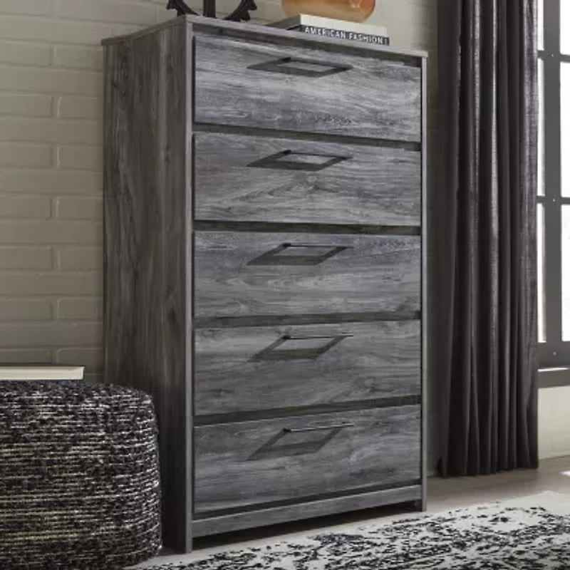 Signature Design by Ashley Baystorm 5-Drawer Chest in Dark Gray