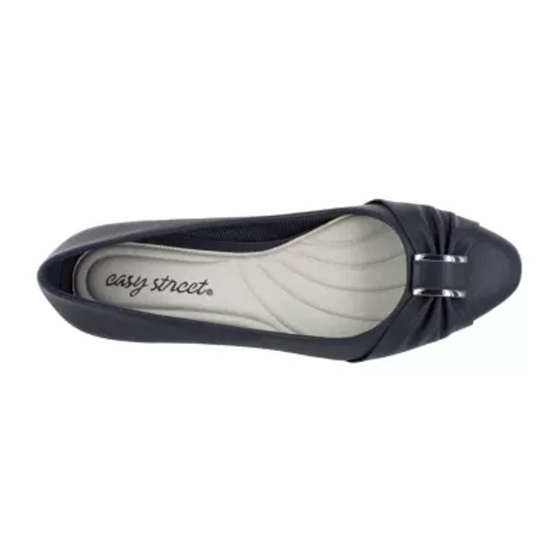 Easy Street Eloise Womens Closed Toe Block Heel Pumps