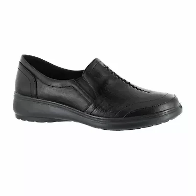 Easy Street Ultimate Womens Round Slip-On Shoe