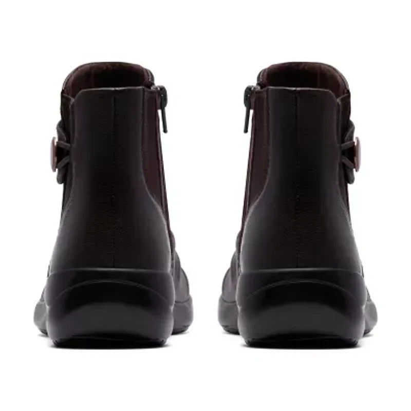 Clarks Womens Flat Heel Booties