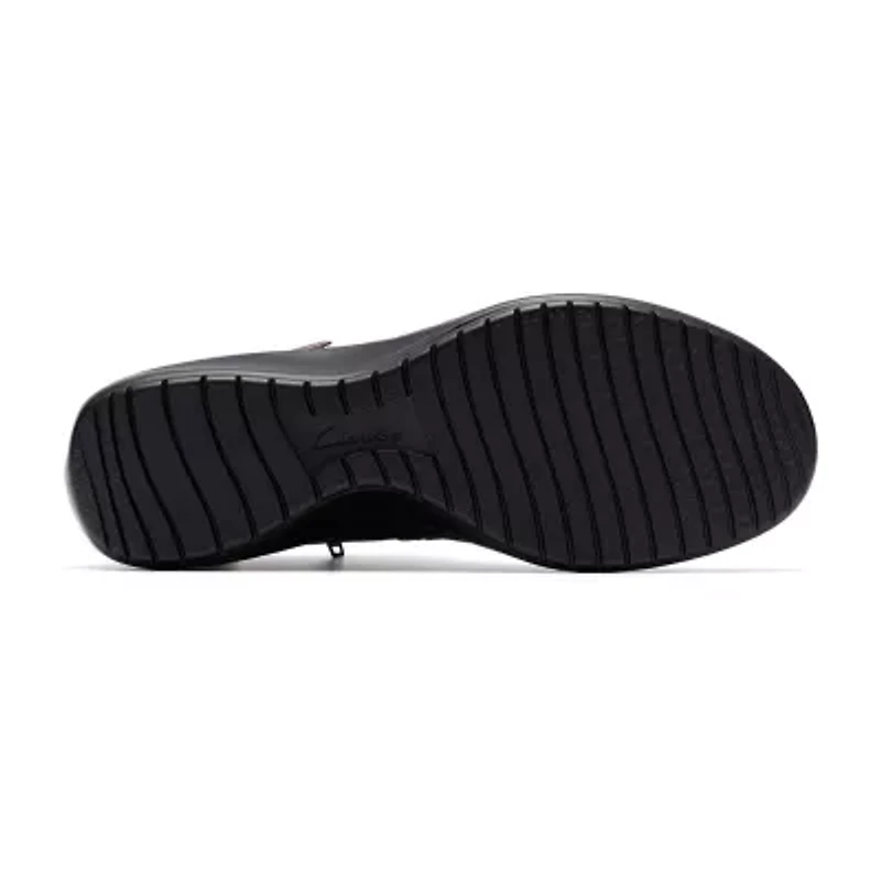 Clarks Womens Flat Heel Booties
