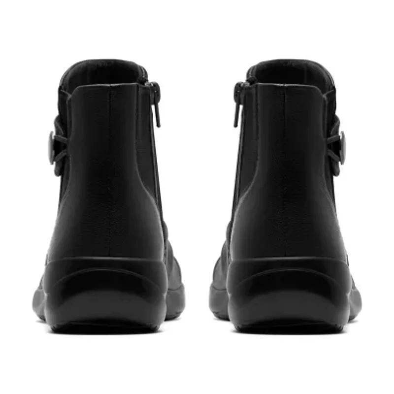 Clarks Womens Flat Heel Booties