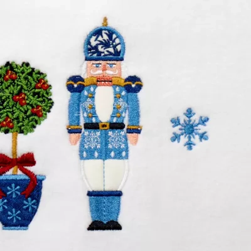 Avanti Nutcracker Trellis Holiday Bath Towel