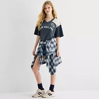 Arizona Womens V Neck Short Sleeve Boxy Fit Juniors Graphic T-Shirt