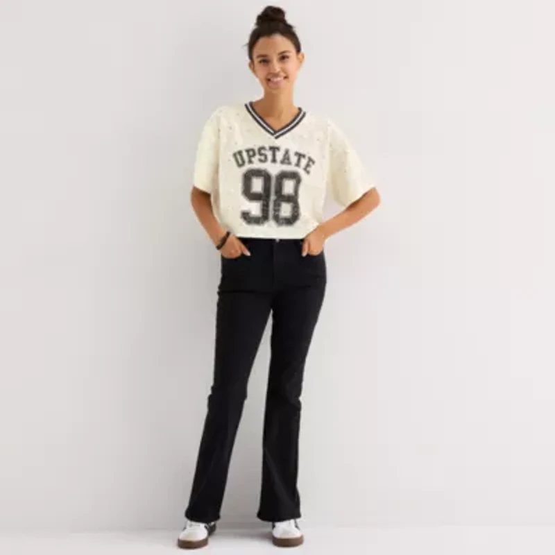 Arizona Womens V Neck Short Sleeve Boxy Fit Juniors Graphic T-Shirt