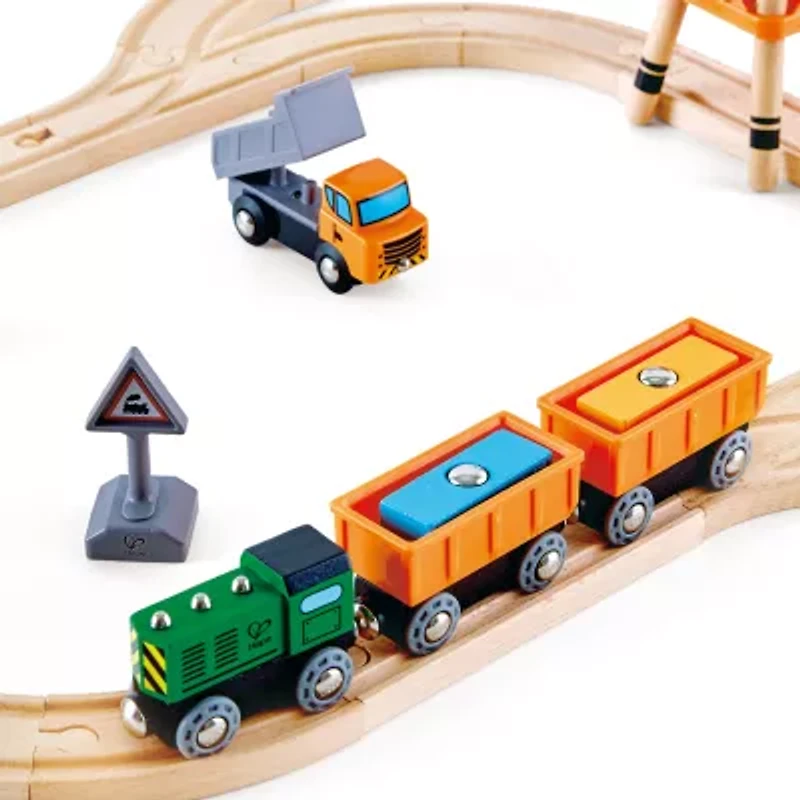Hape Crossing & Crane Truck