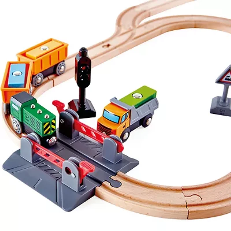 Hape Crossing & Crane Truck