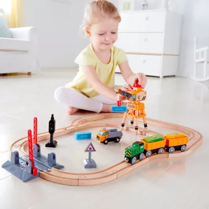 Hape Crossing & Crane Truck
