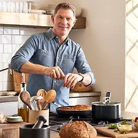 Bobby Flay Ceramic Non-Stick 2.5-qt. Sauce Pan with Lid