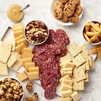 Hickory Farms Savory Snack Gift Box Set