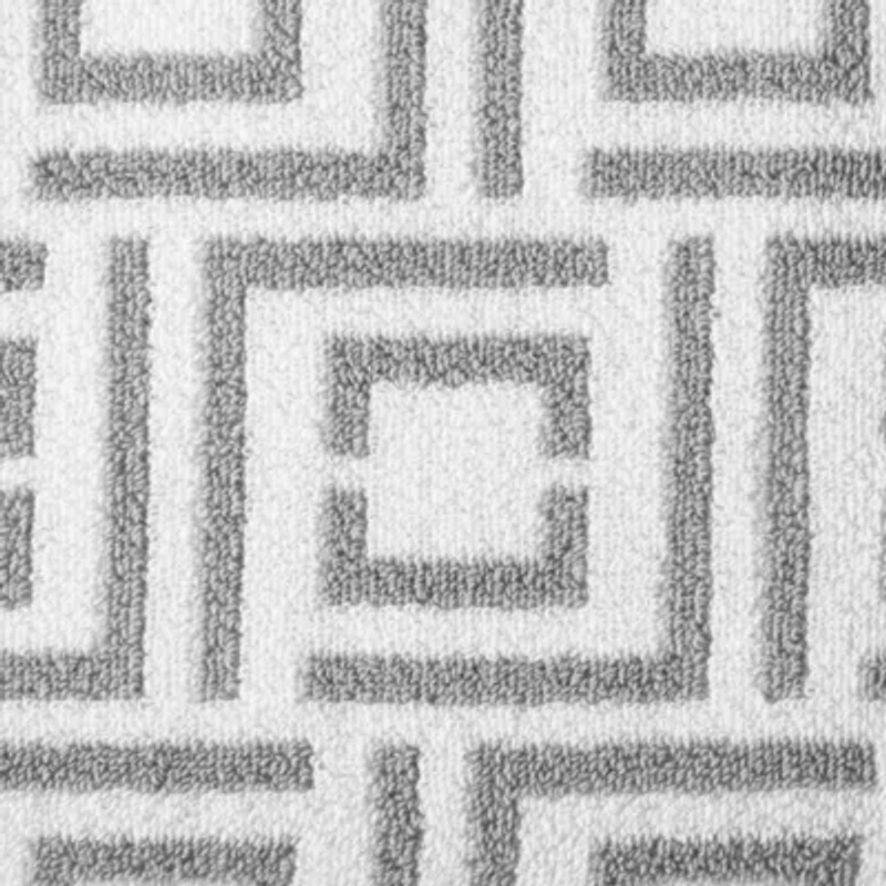 Liz Claiborne Signature Plush Logo Bath Towel