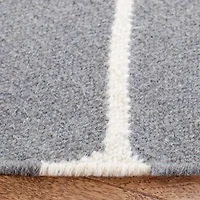 Safavieh Isolde Hand Woven Flat Weave Area Rug