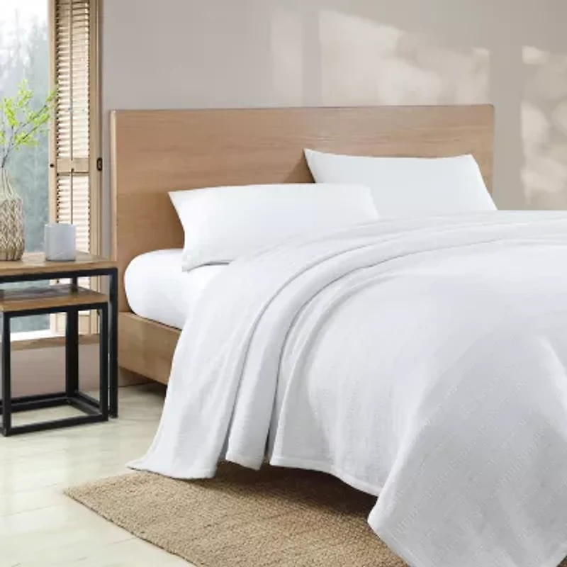 Eddie Bauer Variegated Stripe Lightweight Striped Blanket