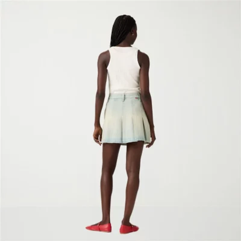 Levi's® Women's  Mid Rise Mini Pleated Skirt