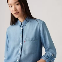 Levi's® Womens Long Sleeve Button-Down Shirt