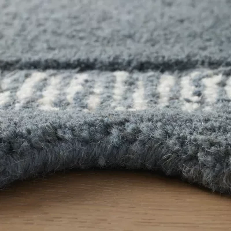 Loloi Loran 20"X39" Indoor Rectangular Accent Rug