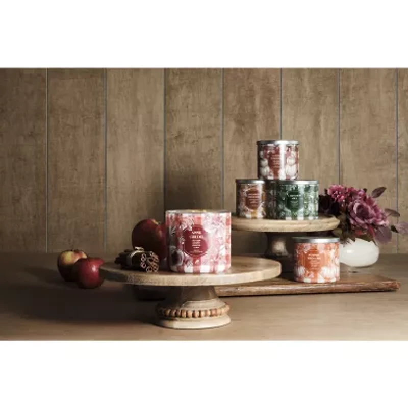 Distant Lands 14 Oz Pumpkin Spice Cake 3-Wick Scented Jar Candle