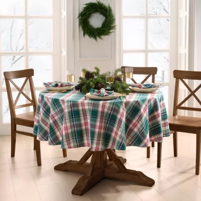 Elrene Home Fashions Holiday Fireside Plaid Round/Oval Tablecloth
