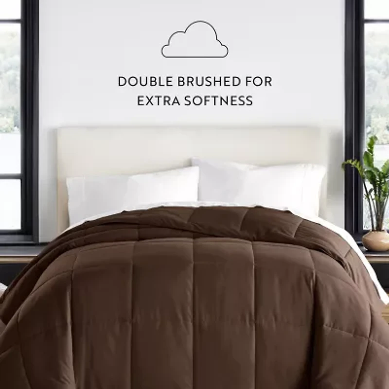 Casual Comfort Premium Ultra Soft Down Alternative Lightweight Wrinkle Resistant Comforter