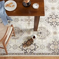 Town And Country Avani Floral Washable Indoor Rectangular Area Rug