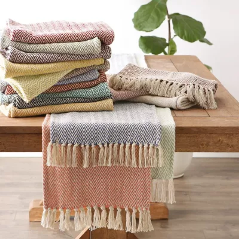 Design Imports Artichoke Chevron Table Runner