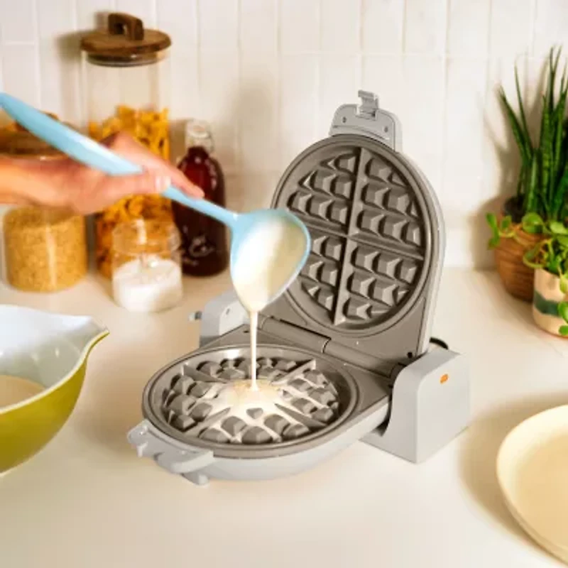 bella Flip & Store Waffle Maker, Fits-anywhere™ kitchenware