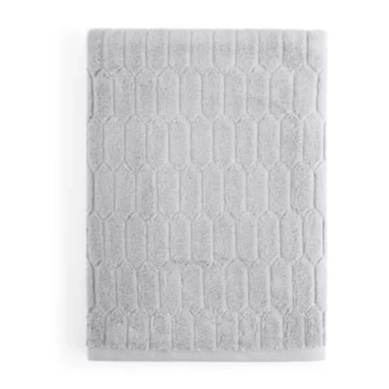 Liz Claiborne Signature Plush Textured Bath Towel