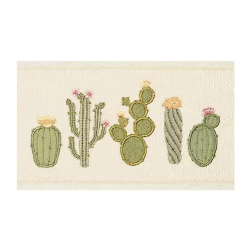 Linum Home Textiles Mila 2-pc. Embellished Floral Bath Towel