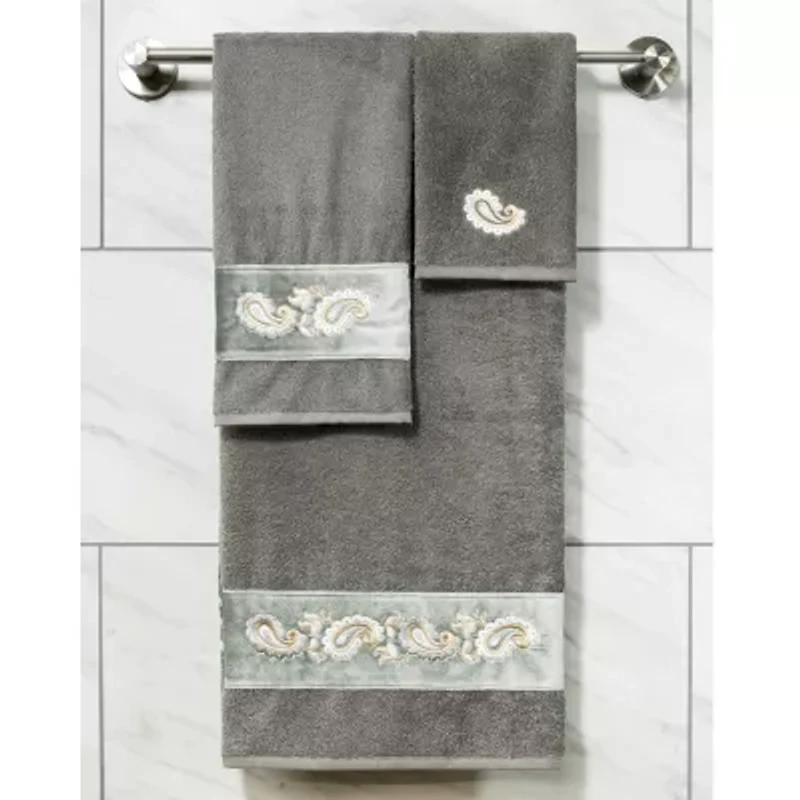 Linum Home Textiles Mackenzie 2-pc. Embellished Paisley Bath Towel