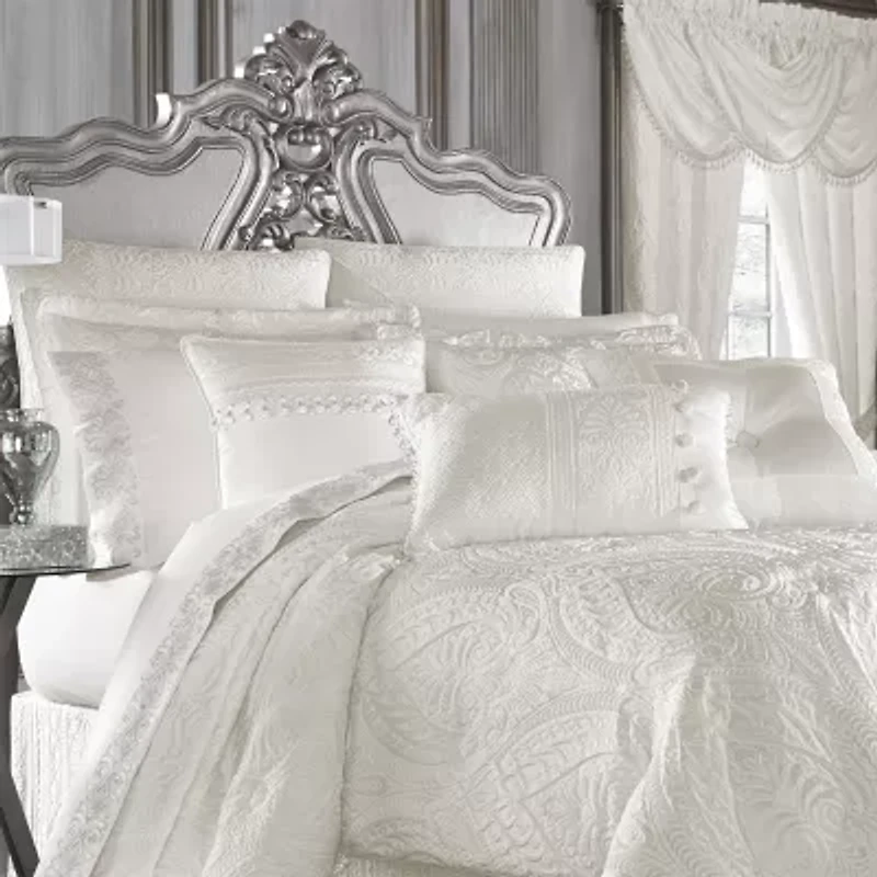 Queen Street Britney 4-pc. Floral Comforter Set