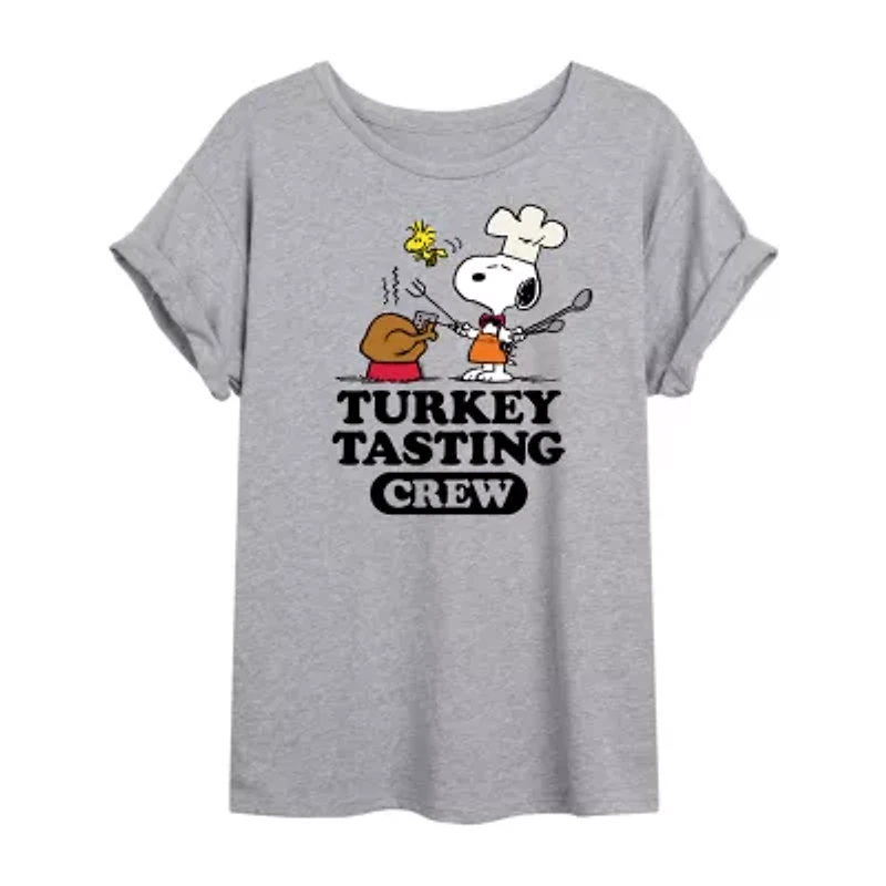 Snoopy Turkey Tasting Womens Juniors Crew Neck Short Sleeve Regular Fit Peanuts Graphic T-Shirt
