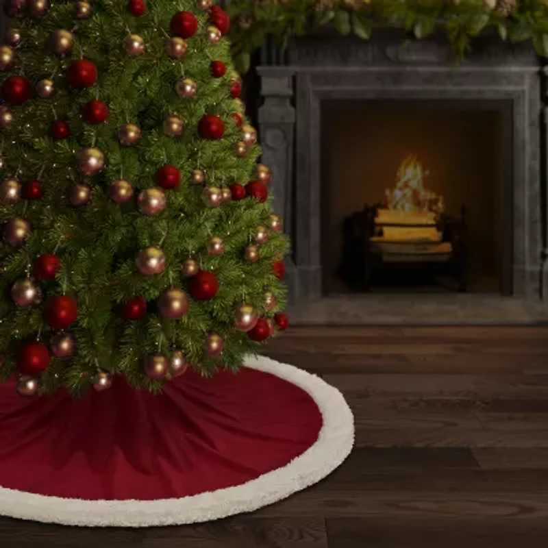 Queen Street Cozy Sherpa Indoor Tree Skirt