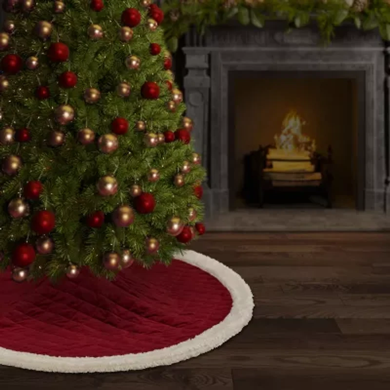 Queen Street Cozy Sherpa Quilted Indoor Tree Skirt