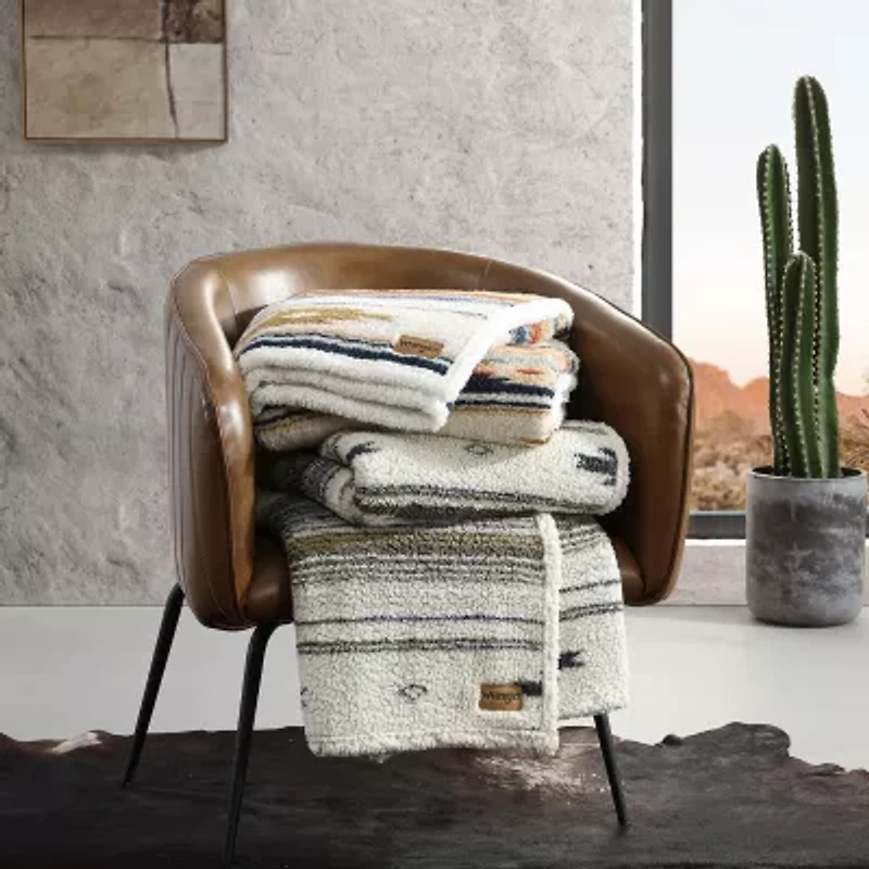 Wrangler Coyote Sands Reversible Lightweight Throw