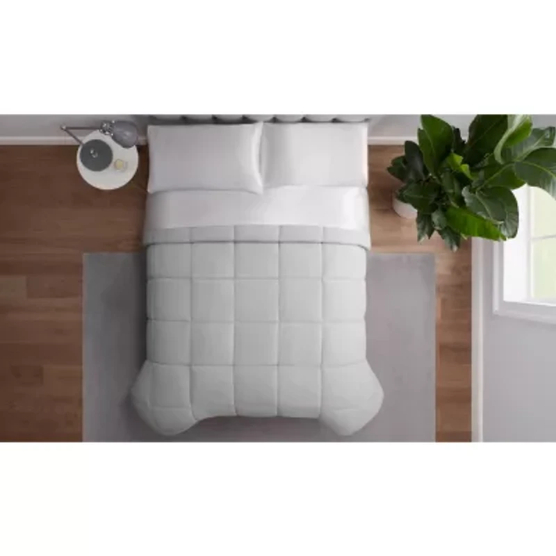 Serta® Comfort Sure Rest Midweight Down Alternative Comforter