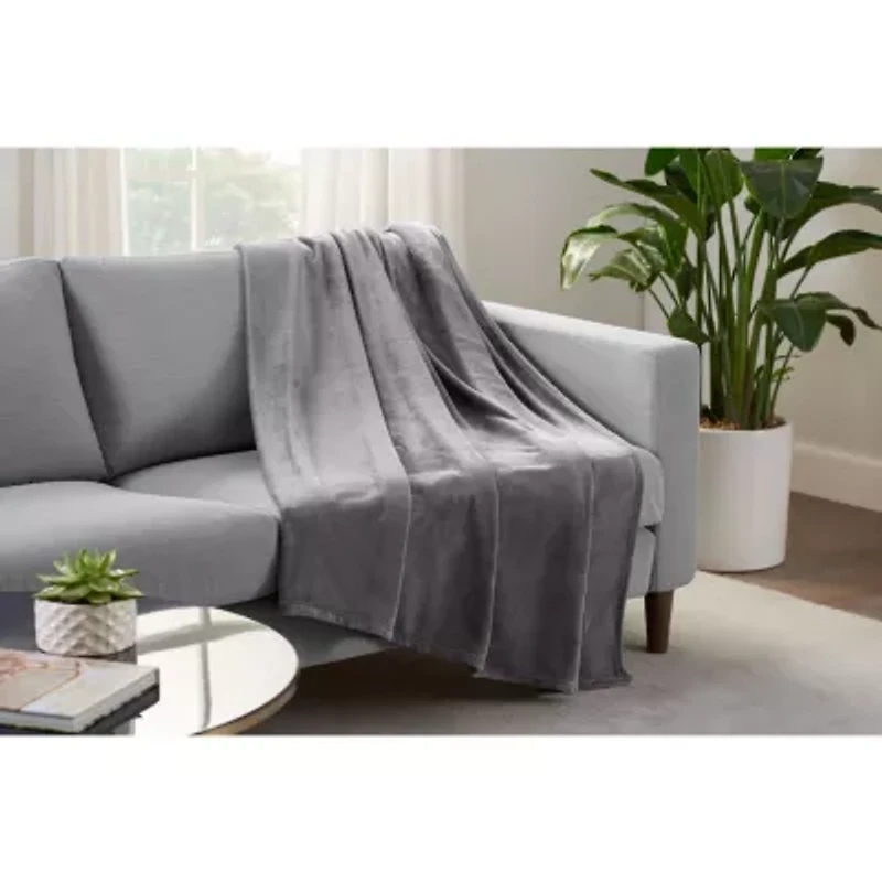 Serta® Hypoallergenic Midweight Blanket