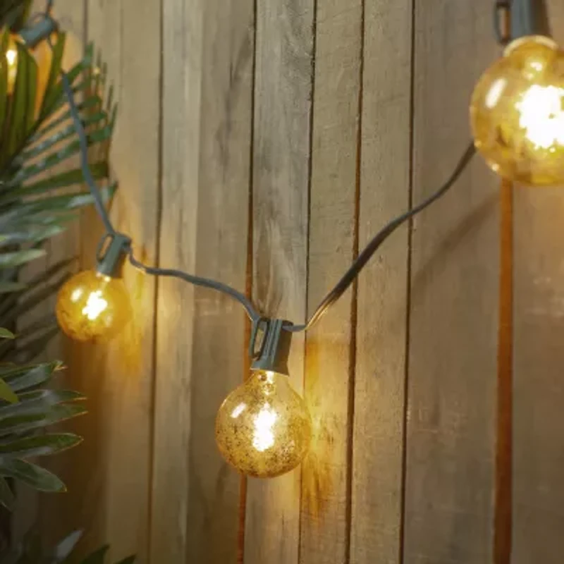 Northlight 10-Count Clear Mercury Glass G50 9ft Green Wire String Lights