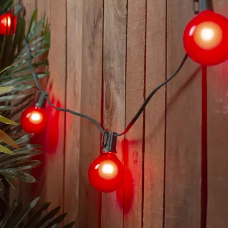 Northlight Set Of 15 Red Satin G50 - Green Wire String Lights