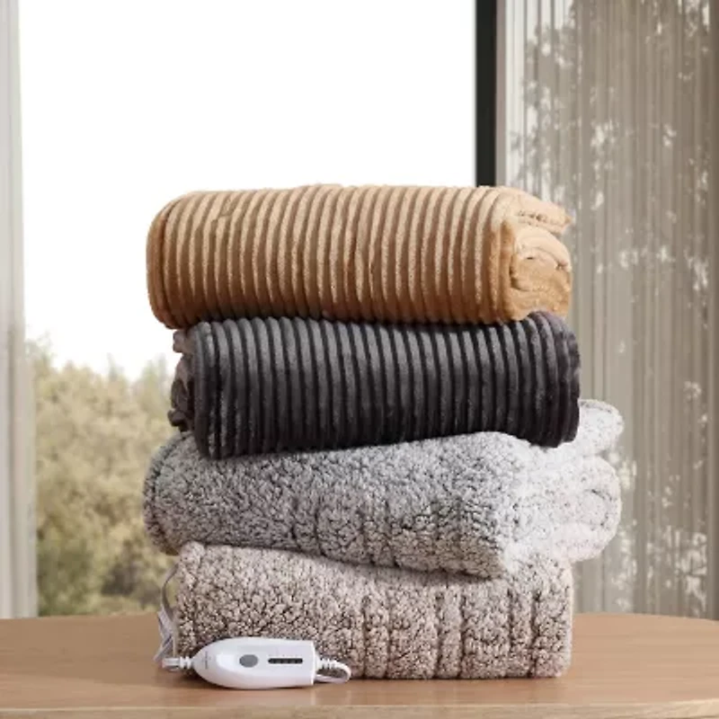 Eddie Bauer Mountain Valley Heated Midweight Blanket